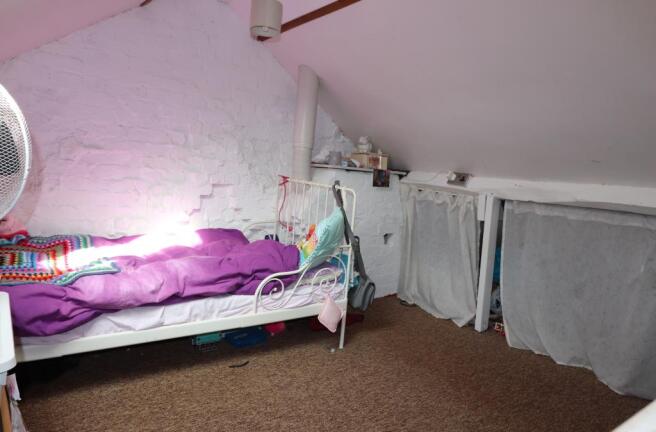 ATTIC ROOM