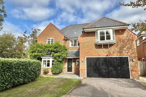 Shires Close, Ringwood, BH24 3DJ