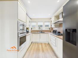 52, Holmefield Gardens, Nelson BB9 8NW