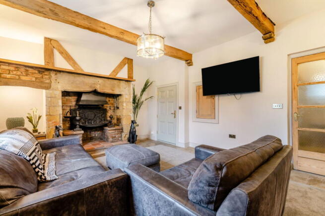 4 bed Cottage to rent Image 11