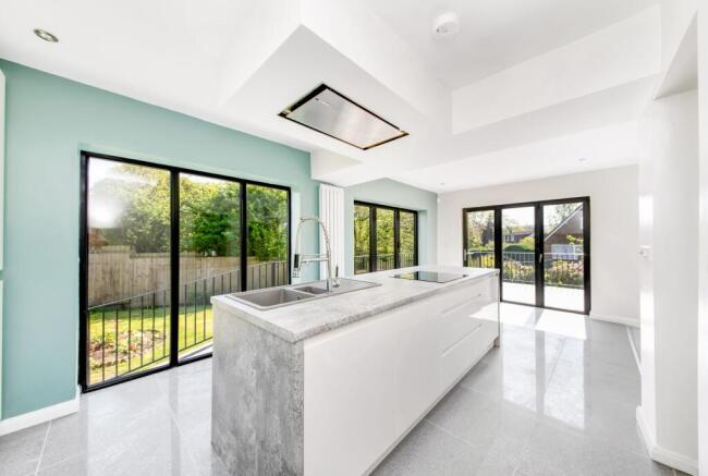 OPEN-PLAN LIVING DINING KITCHEN cont.