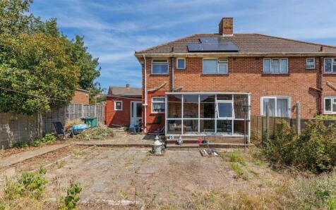 SEMI DETACHED IN ESTABLISHED RESIDENTIAL AREA - Home Meade, Newport