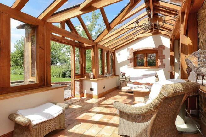 GARDEN ROOM