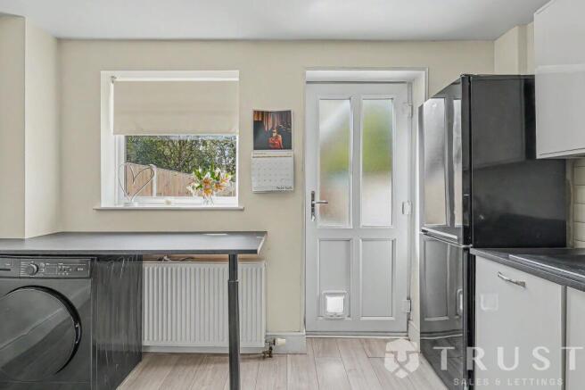 2 bed Terraced for sale Image 10