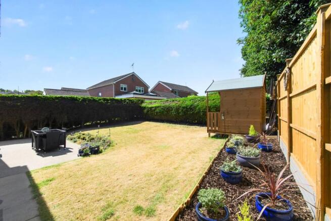 4 bed Detached for sale Image 5