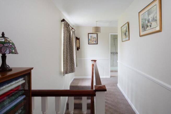 4 bed Detached for sale Image 12