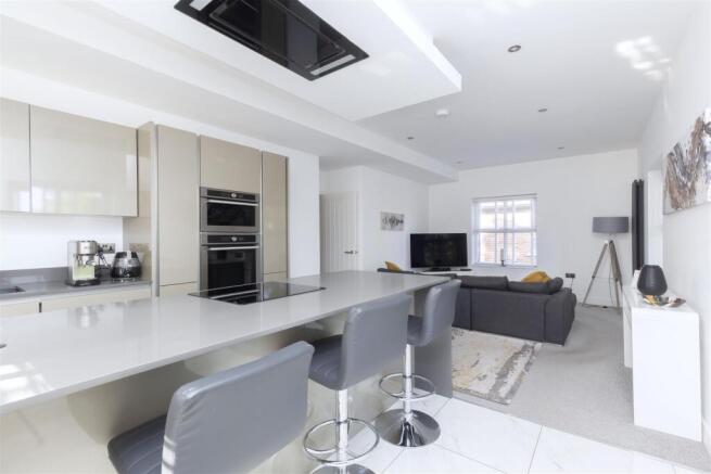 Lounge / Kitchen / Entertaining