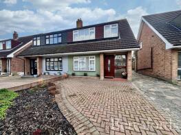 14, Abbots Close, Rainham RM13 9LA