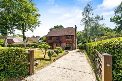 Chalk Road, Ifold, RH14