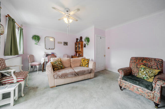 1433075-2-69c12fe...