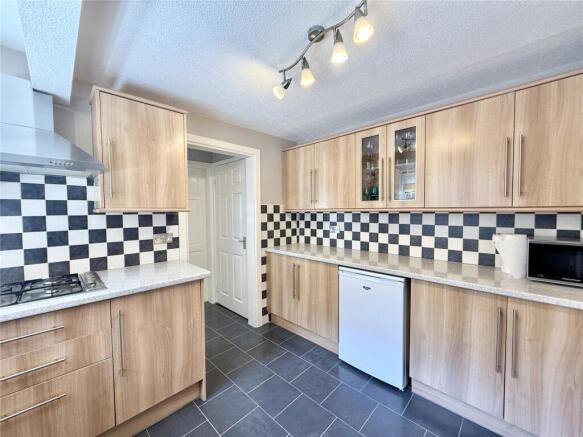 2 bed Semi-Detached for sale Image 7