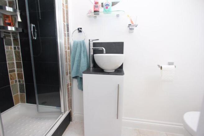 Bedroom Two En Suite