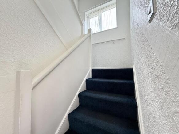 3 bed Flat for sale Image 7