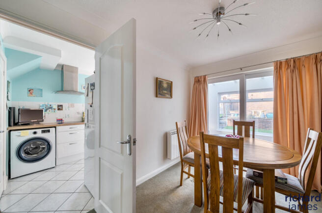 Castleton Road, Middleleaze, Swindon, SN5 photo 4