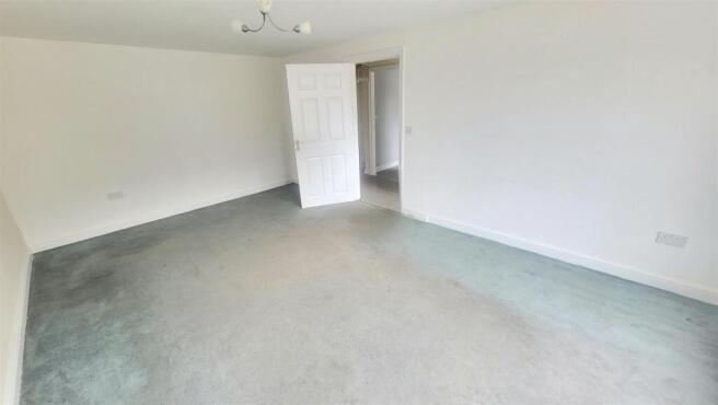 32 Cae Gwastad, Harlech photo 4