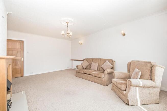 2 bed Semi-Detached Bungalow for sale Image 7