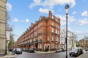 Flat G, 42 43, Elm Park Gardens, London SW10 9PA