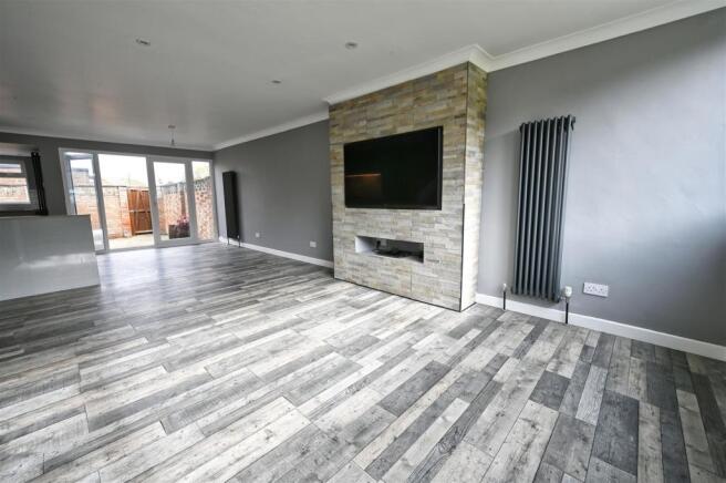 Lounge / Dining Room