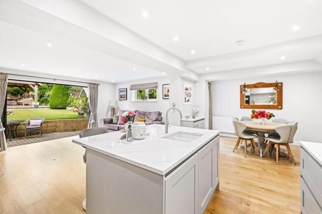 Copthorne Road, Felbridge photo 4