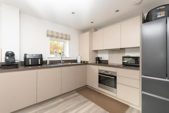 Lounge/Kitchen/ Diner	