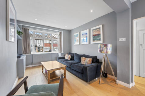 Kingsbridge Road, Morden, SM4