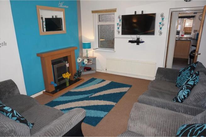 Lounge/Dining Room