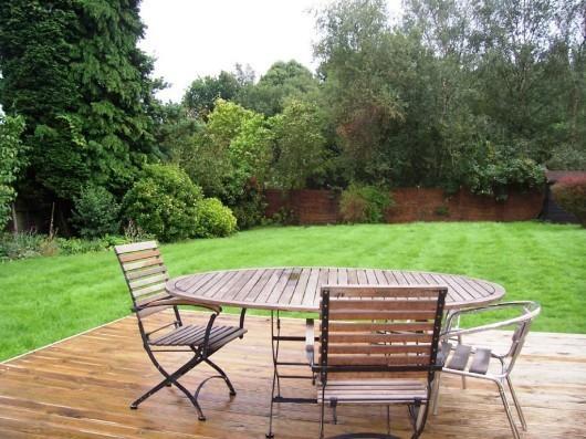 Garden & decking