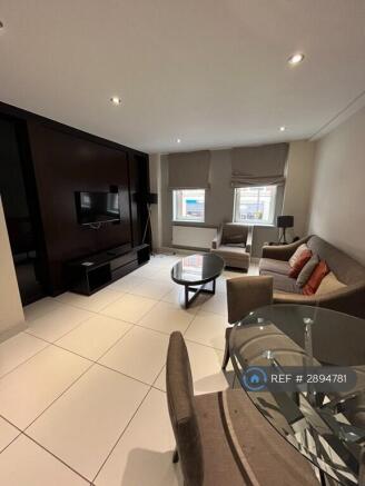 2 bed Flat to rent Image 5