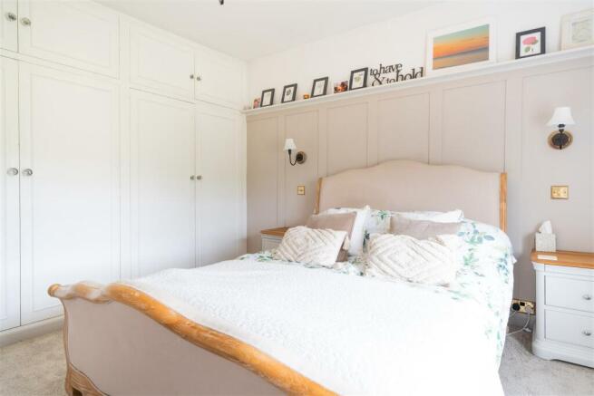 Bedroom 5-2.jpg