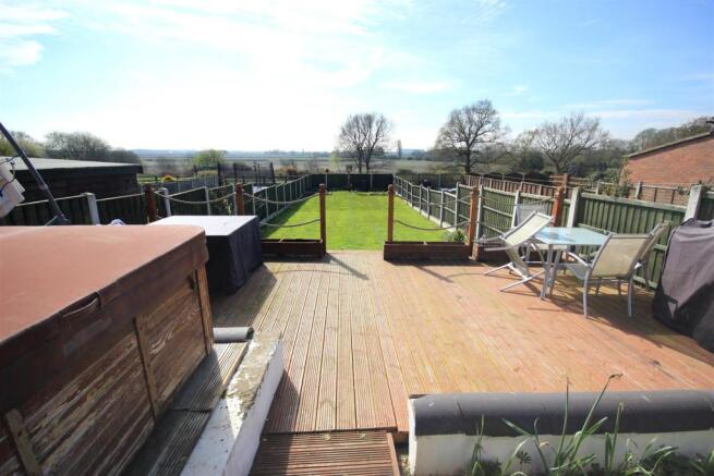 DECKED AREA/ HOT TUB