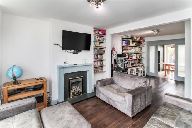 Living Room.jpg