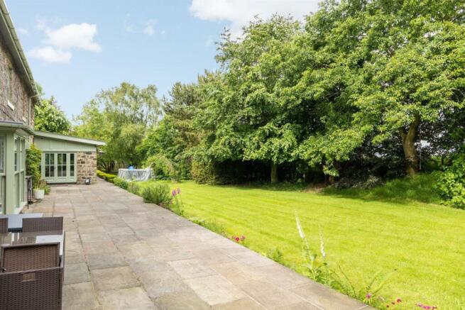 Platform & Garden