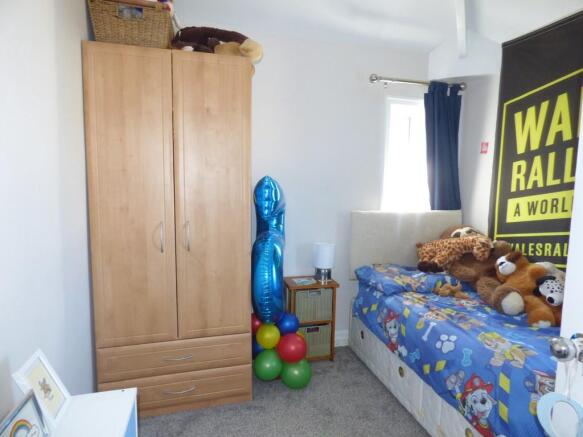 Photo 8