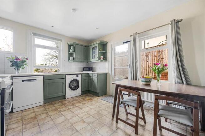 Blenheim Road, Caversham, Reading photo 4