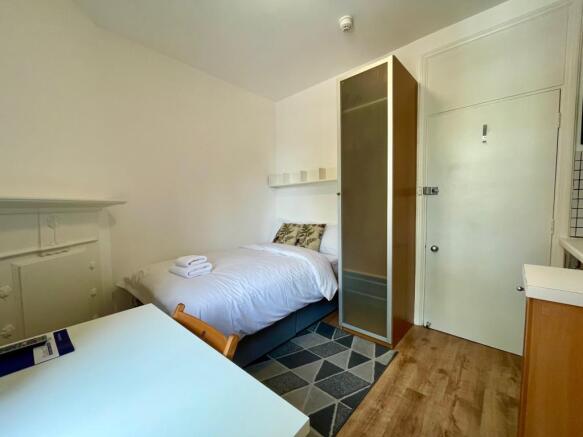 Single Studio Apartment to rent