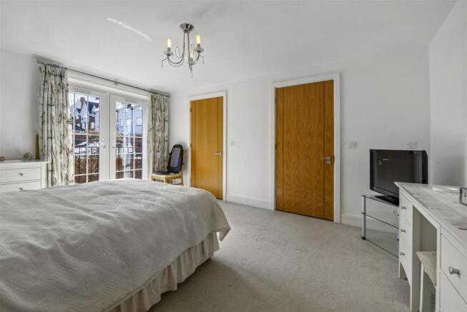 Bedroom 1.jpg