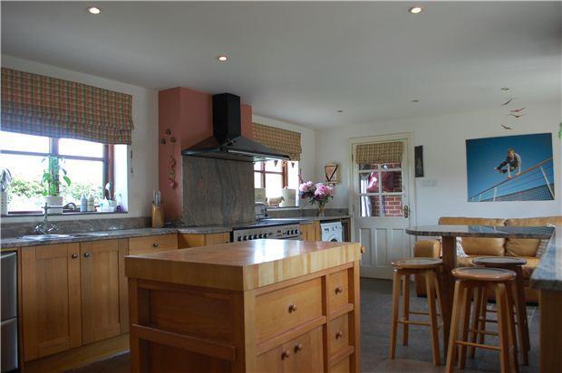 Kitchen - family room