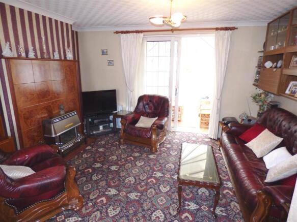 Lounge/Dinning Room