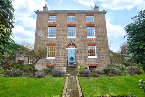 The Street, Woodnesborough, Kent, CT13