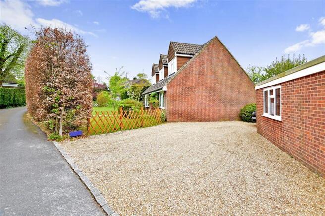 Driveway/Parking