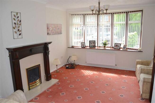 Lounge / dining room
