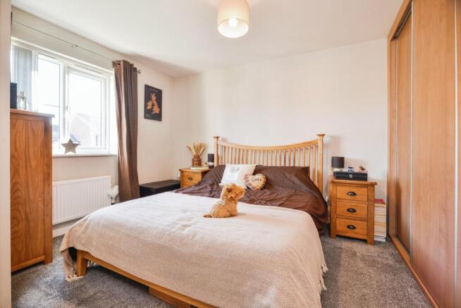4 bed Detached for sale Image 10