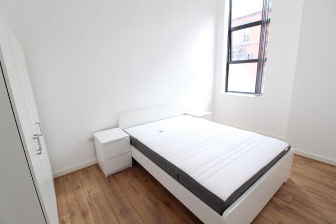 2 bed Apartment to rent Image 7