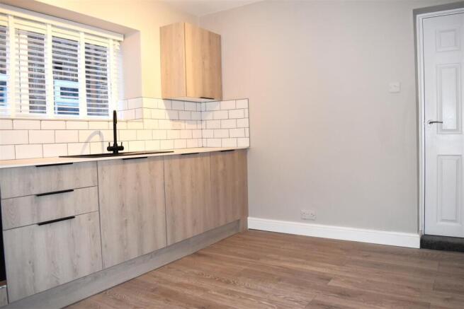 KITCHEN DINING