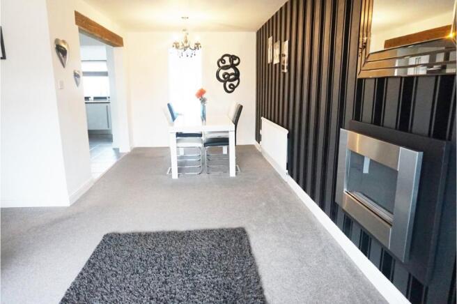 Lounge/Dining Room