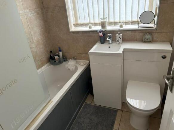 3 bed Semi-Detached for sale Image 10