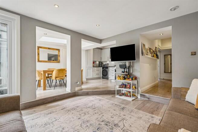 FOR SALE - Cleveland Road, W4