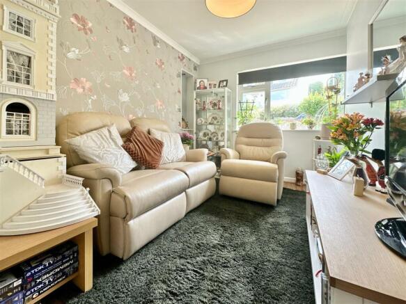 Bedroom 4 Or Dining Room.JPG