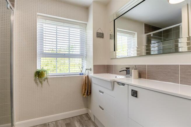 8690582-interior31.jpg