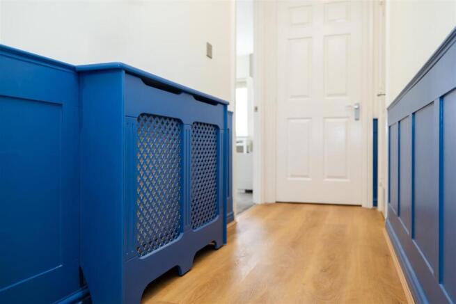2 bed Apartment for sale Image 8